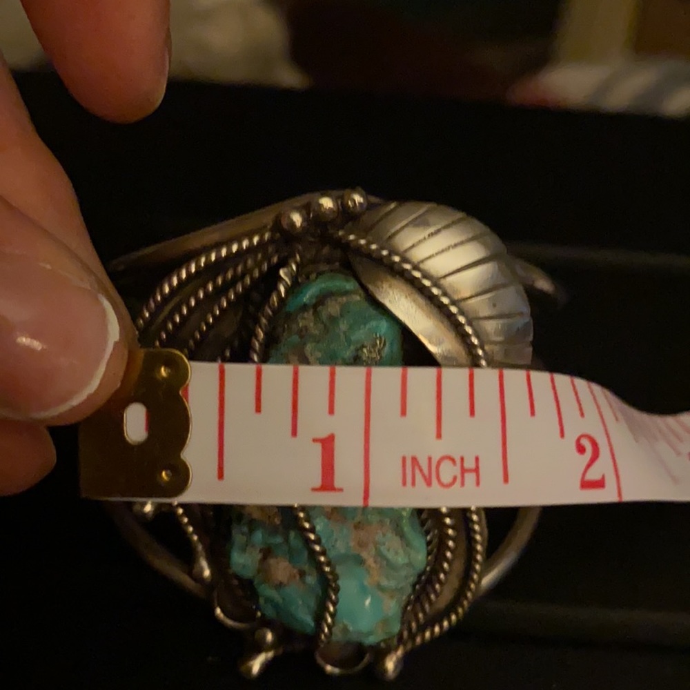 Huge Navajo antique cuff - Picture 13 of 15